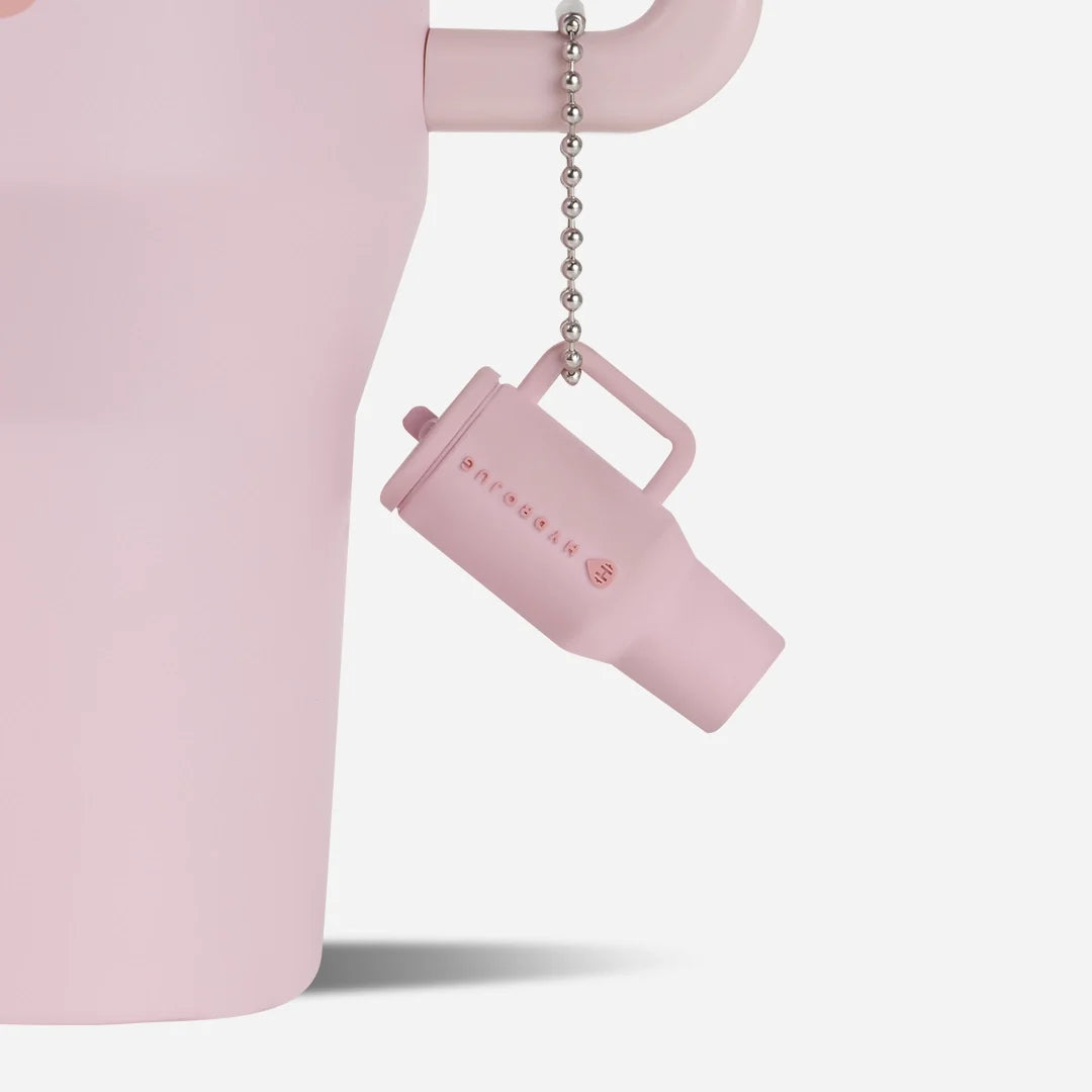 traveler-keychain-l7 Web-TravelerKeychainPhotos-PinkSand2.webp